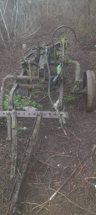 Плуг ПЛ 3-35  ^ труженік"