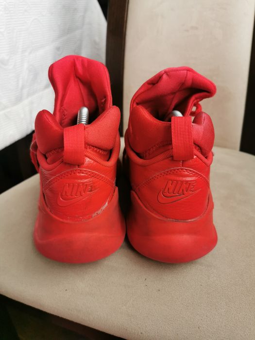 Buty sportowe Nike Kwazi 26,5cm