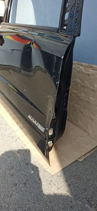 Двері праві передні ssangyong