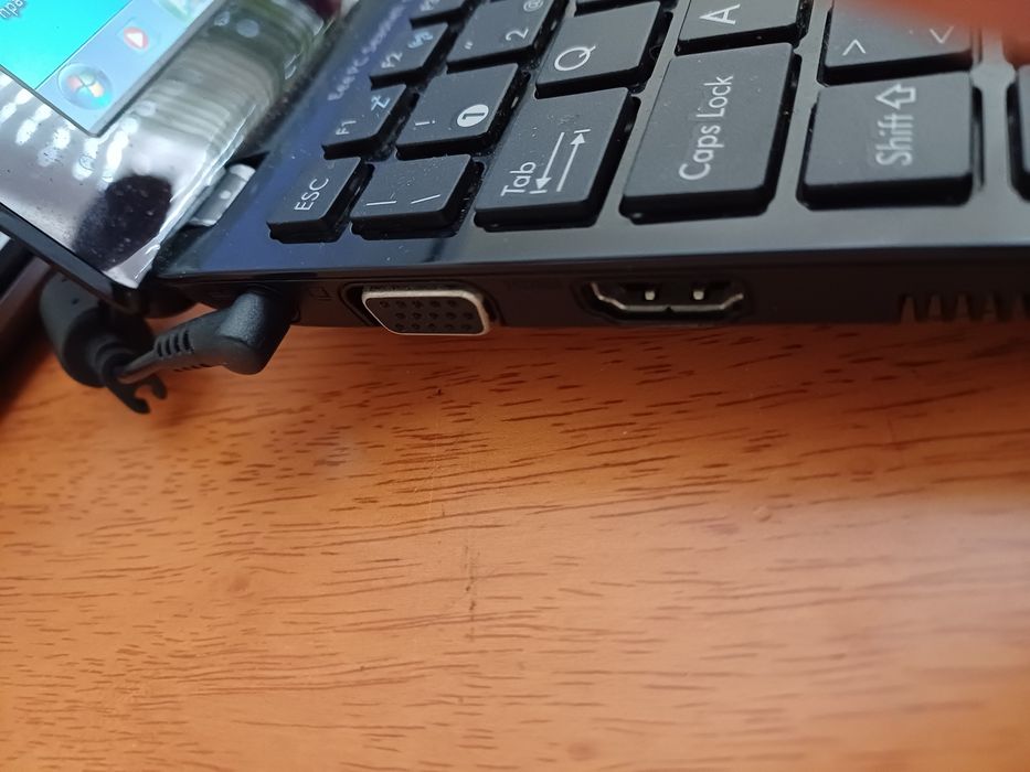 ASUS EeePc 1015 BX portátil