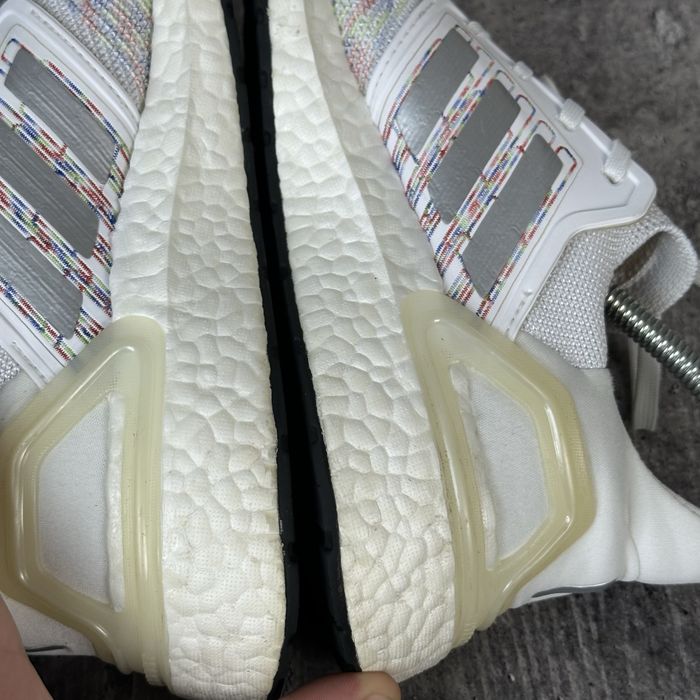Жіночі Спортивні Кросівки Adidas Ultraboost 20