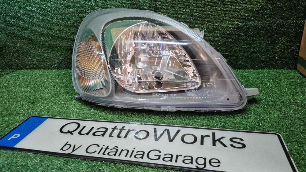 Otica Farol Direito Toyota Yaris P1 1999 a 2003 Ref. 212-11A2R-LD-EM NOVO DEPO