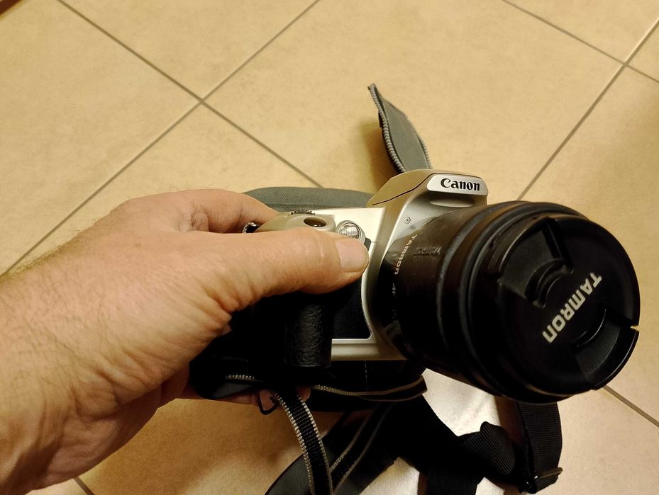 Aparat fotograficzny lustrzanka