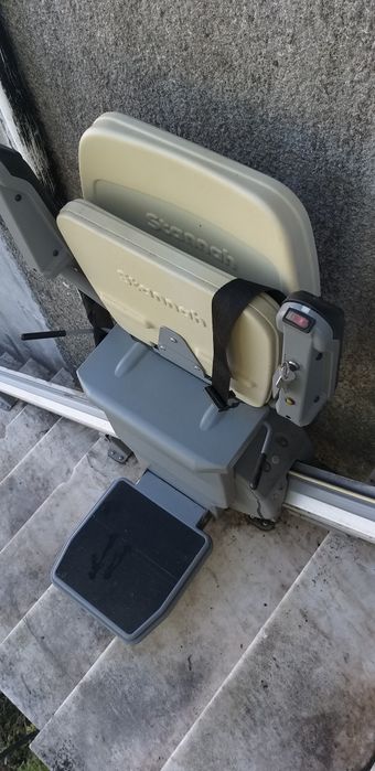 Cadeira Elevador STANNAH modelo exterior reto