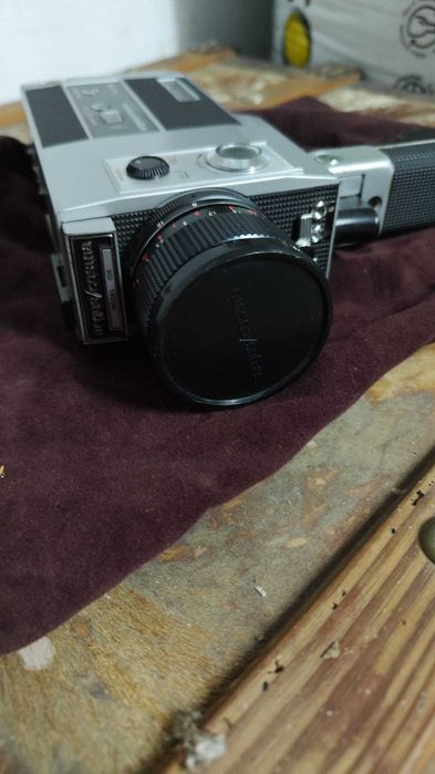 Vendo Maquina de Filmar Argus/Cosina