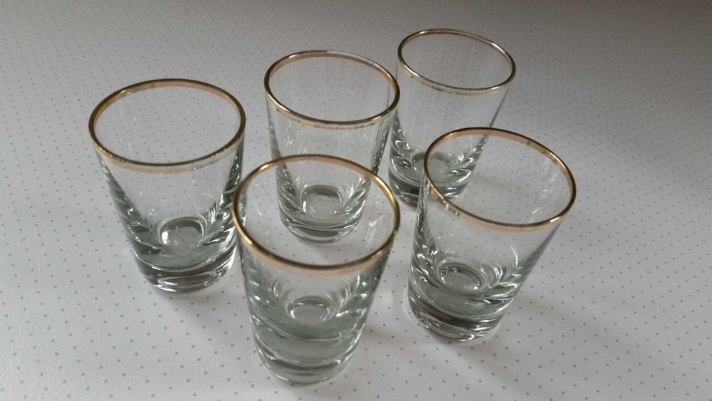 Графин и рюмки для наливки