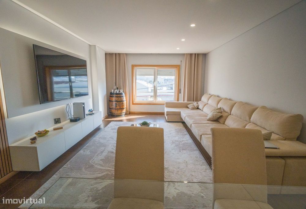 Apartamento T3 à venda em Santa Maria de Lamas — Santa Maria de Lamas, Aveiro