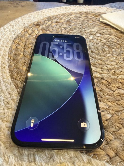 Sprzedam iPhone 15 128 GB + etui
