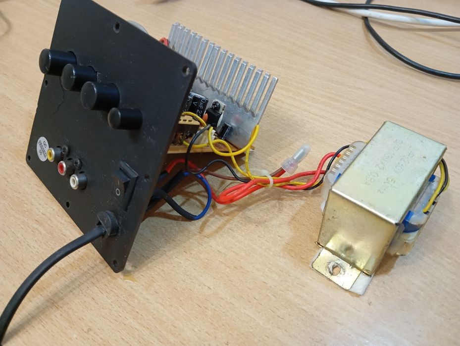 Плата усилителя  Sven