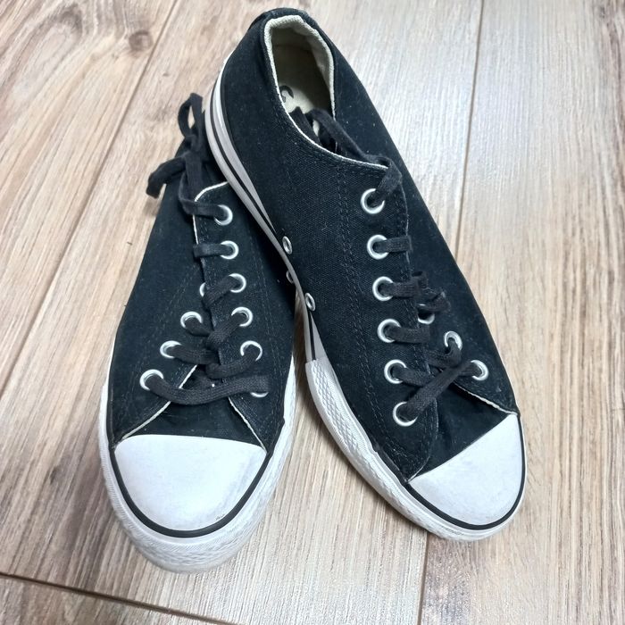 firmowe czarne damskie trampki-CONVERSE-rozmiar-39-wkładka-24,5cm-UK-6