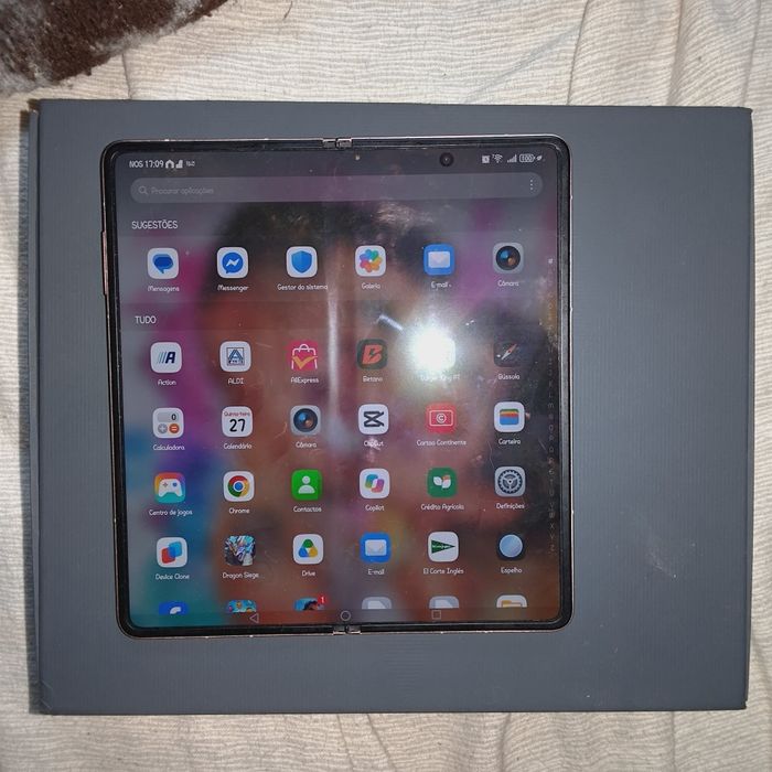 Vendo ou Troco Honor Magic v3 vermelho 12/512 com SERVICOS GOOGLE