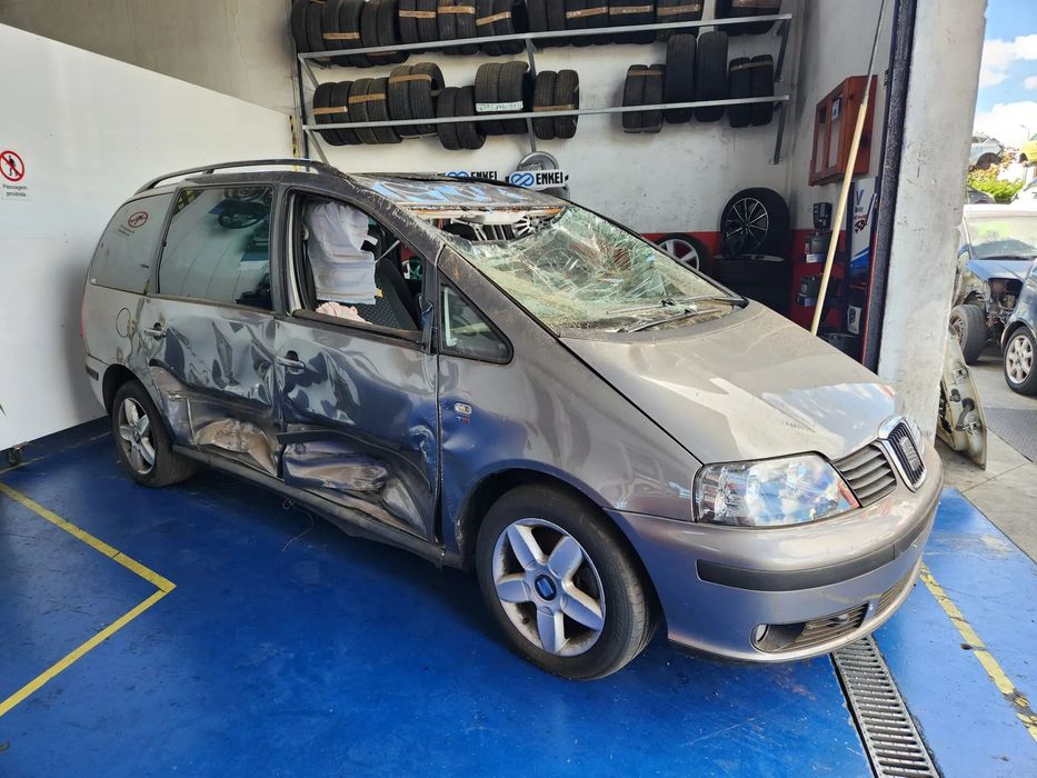 Seat Alhambra 2.0 de 2007 ás peças.