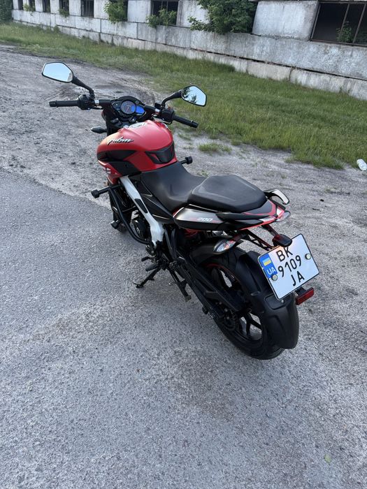 Bajaj pulsar ns 200