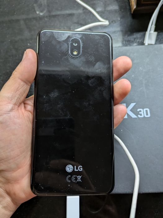 Telemóvel LG K30 2gB LM-X320EMW