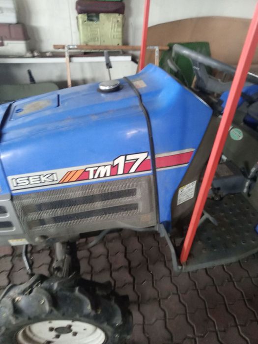 Японський мінітрактор. Мінітрактор Iseki Tm 17 з прицепом
