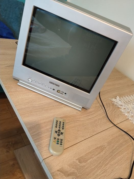Daewoo TV 15 cali monitor telewizor RGB SCART retro K15U7FT