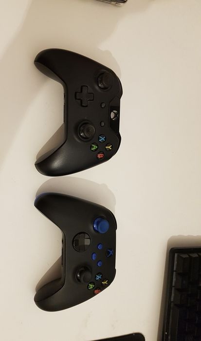 Zestaw Konsola Microsoft Xbox Series X + 2 Pady + GRY+ Akcesoria