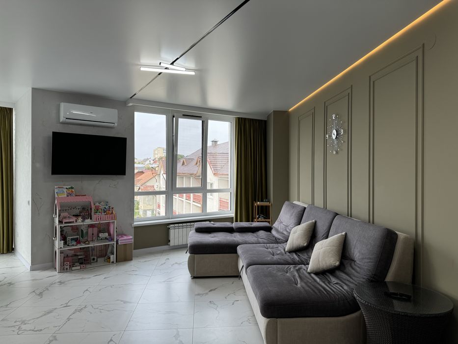 Продам трикімнатну квартиру у м. Трускавець вул Довбуша