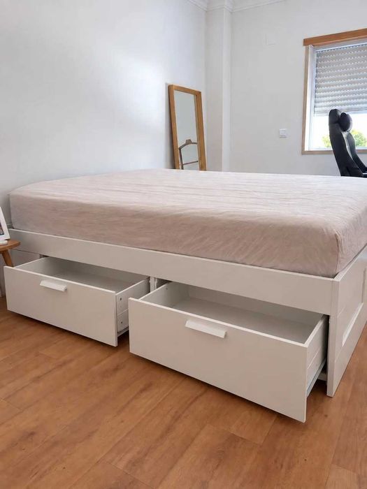 Cama IKEA BRIMNES 160x200 com 4 gavetas, sem colchão nem estrados
