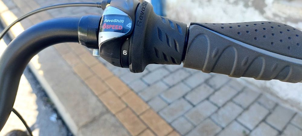 Bicicleta deep roda 26 com suspensão/ 6 velocidades