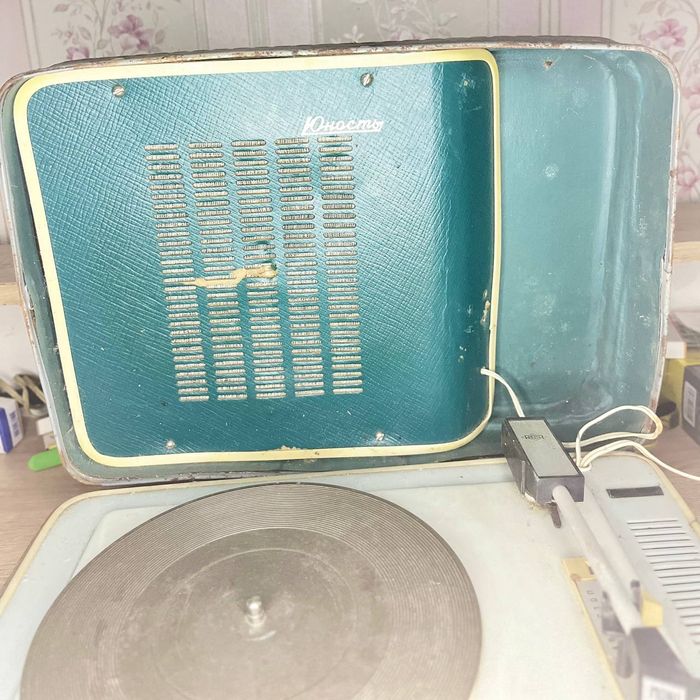 Электрофон, проигрыватель Юность СССР