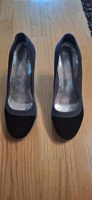 Buty na obcasie rozmiar 39