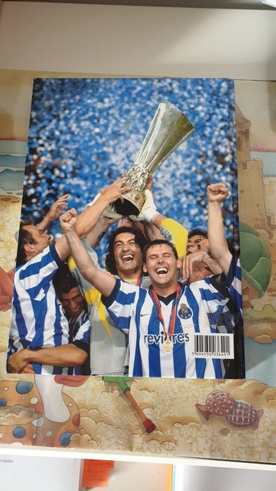 Livro FC Porto. c/ portes de envio