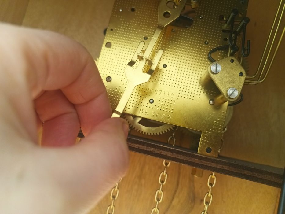 Zegar stojący marki Urgos