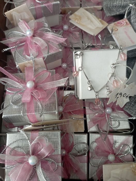 Pulseira elegante com pedras