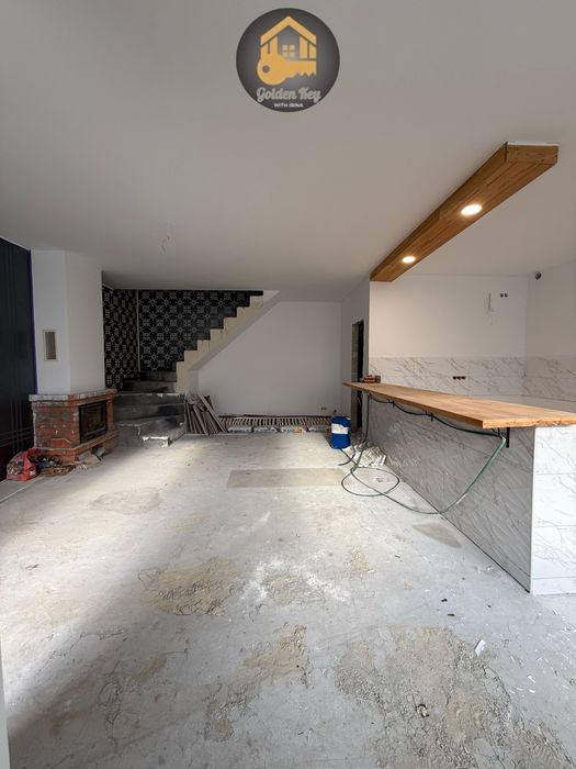 Продам Будинок 100м2, земельна ділянка 3 сотки , с.Гора, вул. Басейна