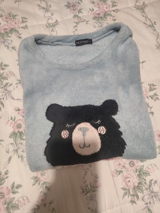 Pijama Auchan tamanho M de mulher