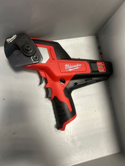 Milwaukee m12 CC nożyce obcinak do kabli