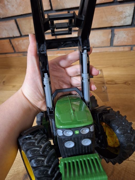 Bruder traktor john deere 7930 z ładowaczem do bałd