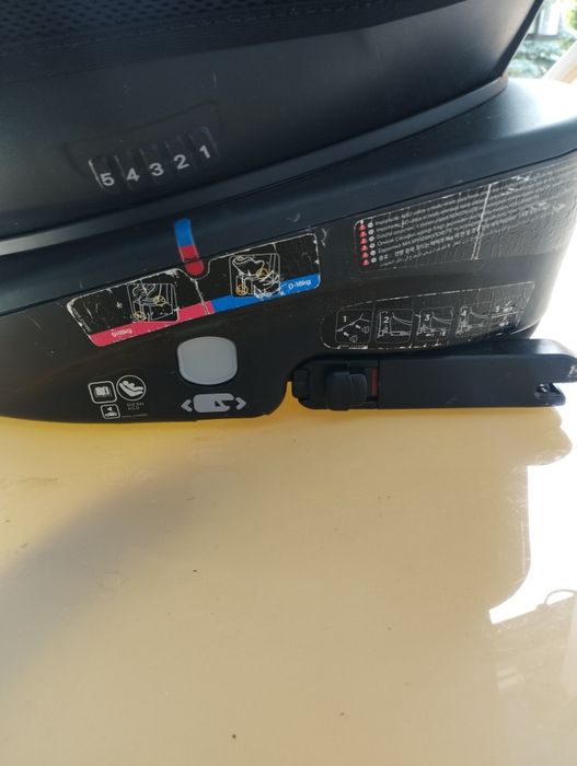 Fotelik ISOFIX obrotowy samochodowy
