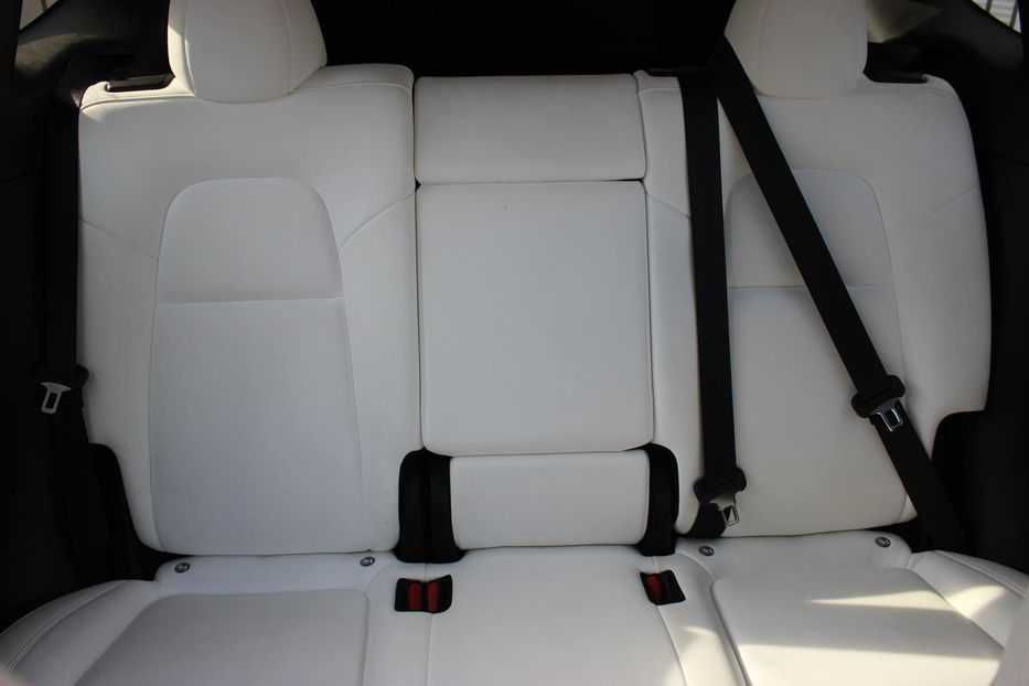 Продам Tesla Model Y Dual motor 2021 года