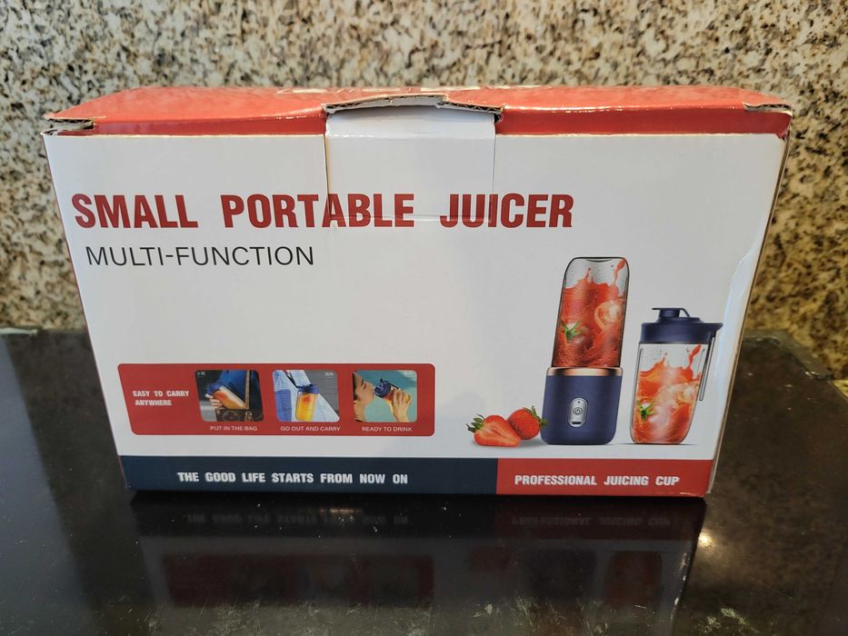 Pequena liquidificadora de sumos