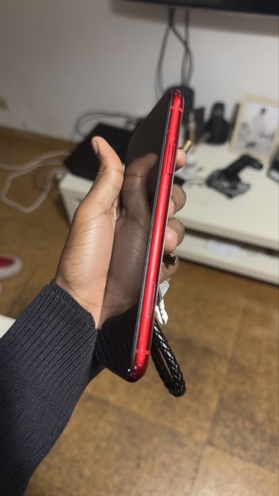 Iphone XR usado.