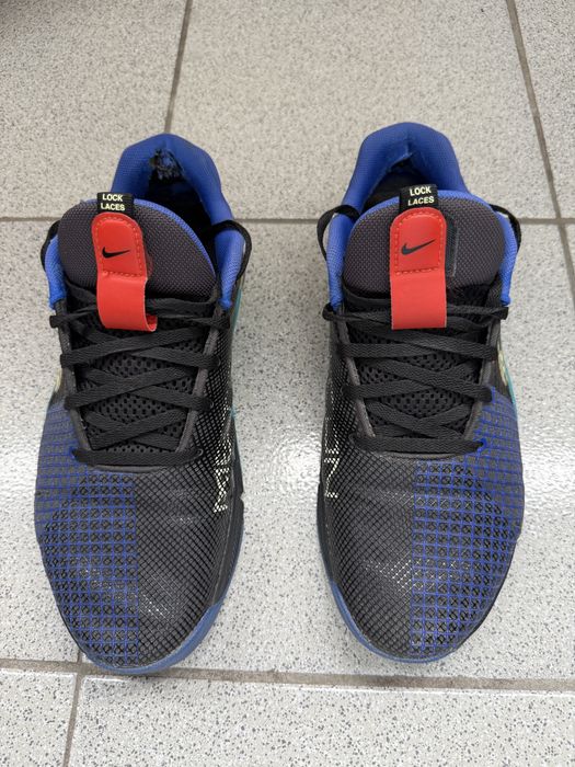Чоловічі кросівки Nike Metkon 8