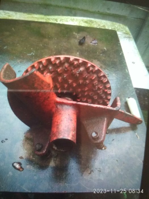 млинок для кукурудзи