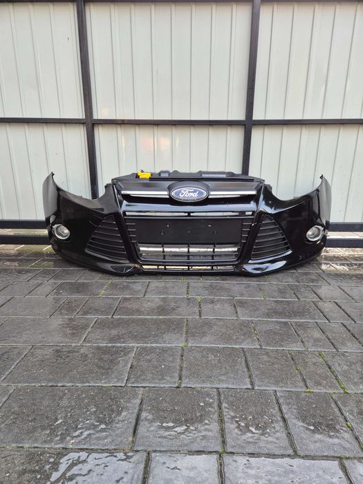 Zderzak przód przedni Ford Focus mk3 rok 11 kod lak FB