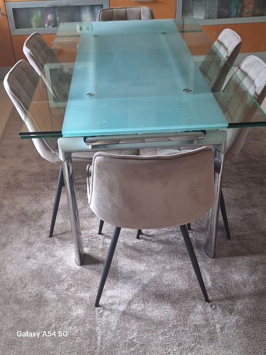 Mesa de vidro extensível