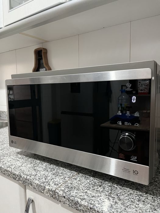 Forno micro-ondas 4 em 1 da LG