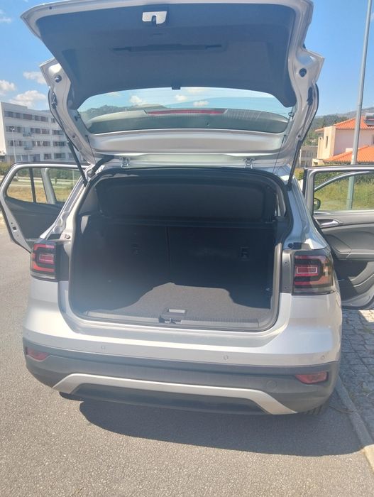 VW T-Cross DSG e Opel Movano