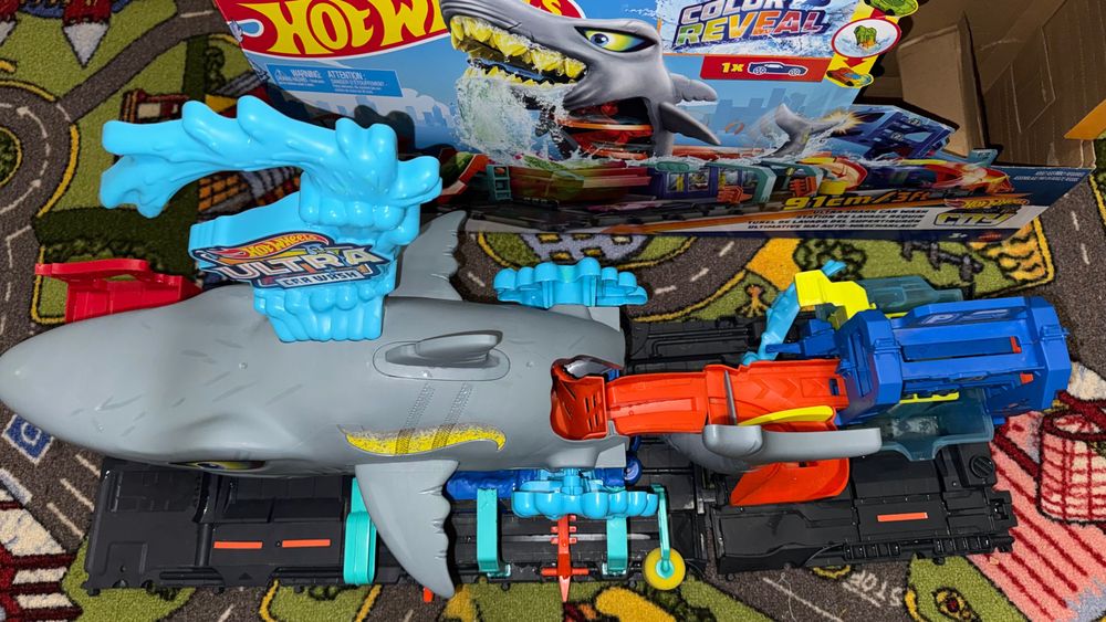 Автомийка Хот Вілс Hot Wheels City Ultra Shark car wash
