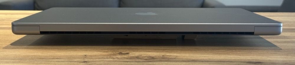 Продам Macbook pro m2 max 16" 64/512