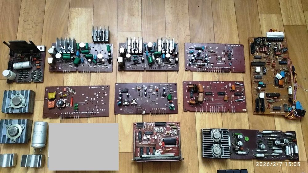 ЛОТ : Плати / Запчатини Маяк 233 - 232 і не тільки.