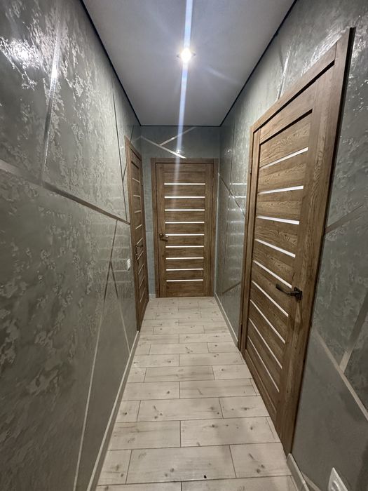 Продам 3-х кімнатну квартиру в центрі м. Лозова