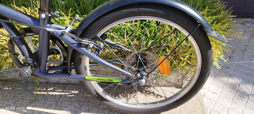 Bicicleta de partir ao meio. Está como nova. Vendo para desocupar.