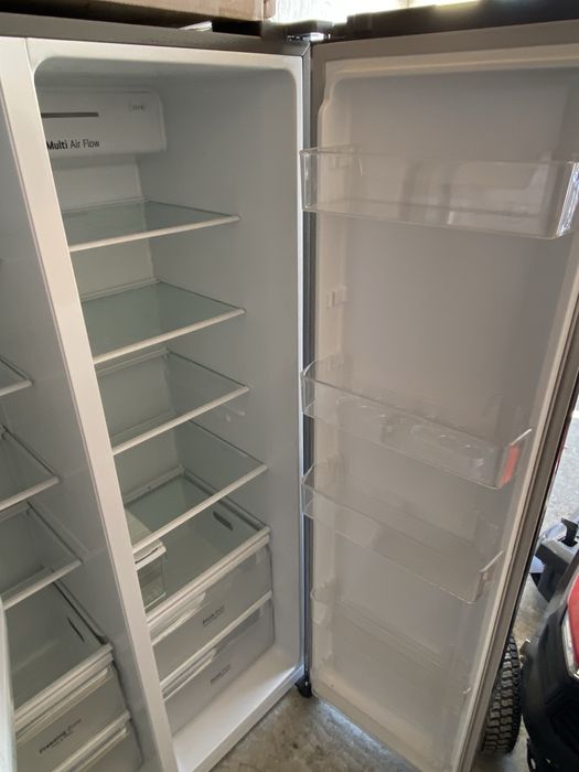 Холодильник LG GS-M32HSBEH сріблястий