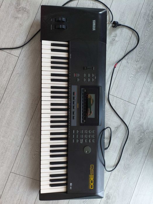 Keyboard Yamaha qs300 używany w dobrym stanie